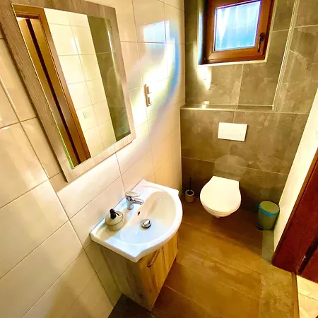 Apartman Unio 1 *