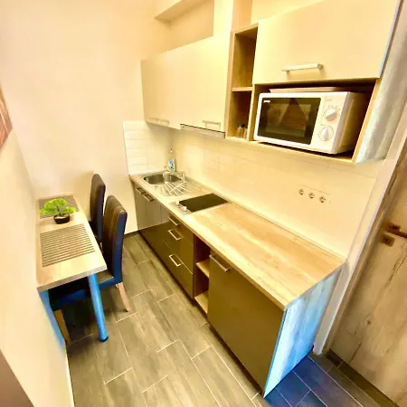 Unio Vendeghaz 1 Apartment