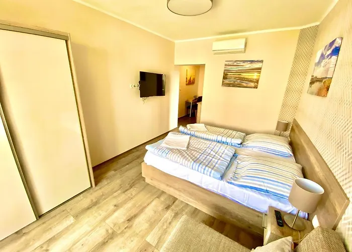 Unio Vendeghaz 1 Apartmán